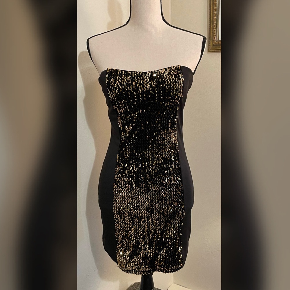 Women’s Strapless Party Dress
